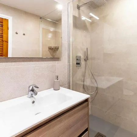 Les Pitas I 2n 1a Acogedor Apartment Girona
