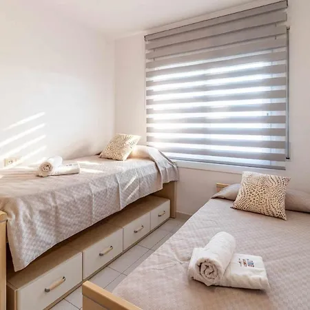 Apartament Les Pitas I 2n 1a Acogedor *